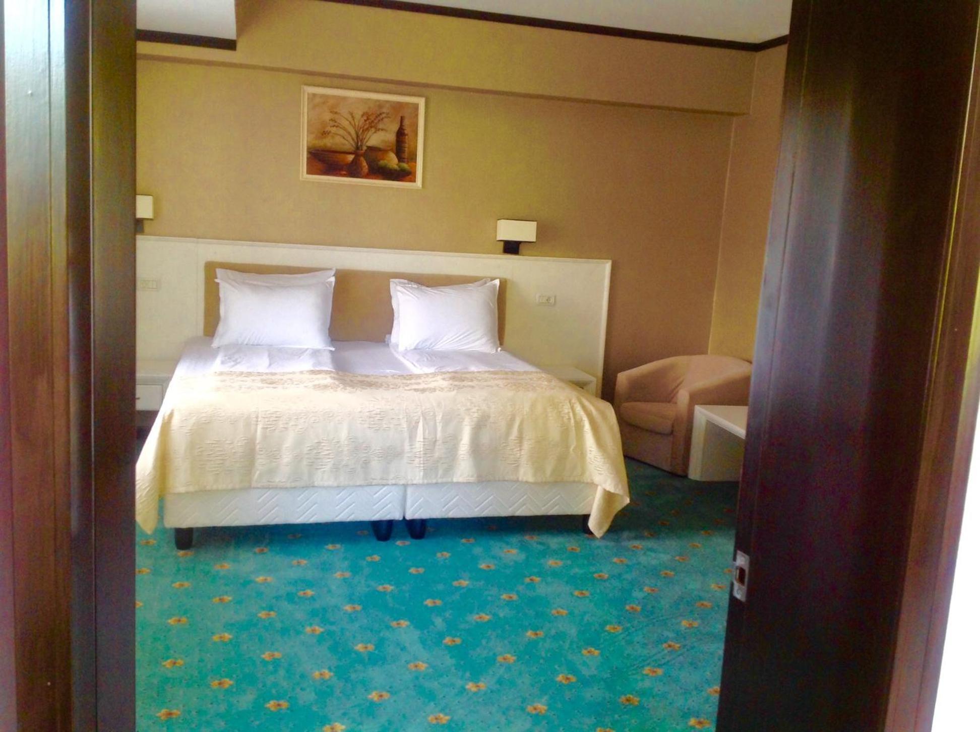 Hotel Hart Предял Екстер'єр фото