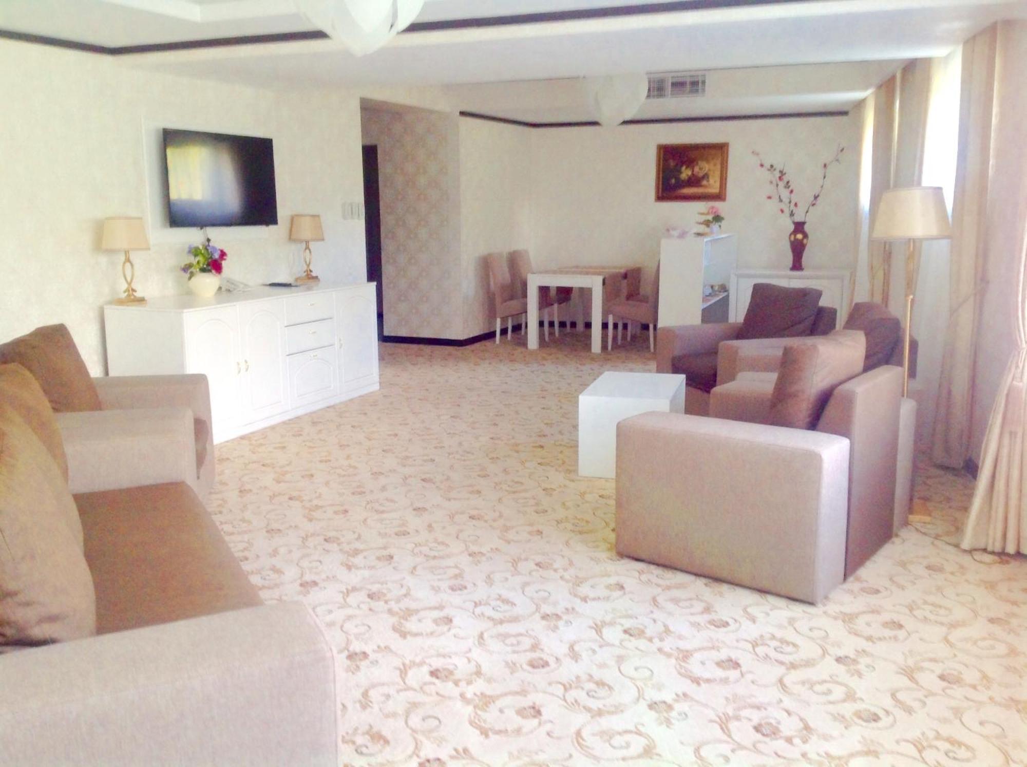 Hotel Hart Предял Екстер'єр фото